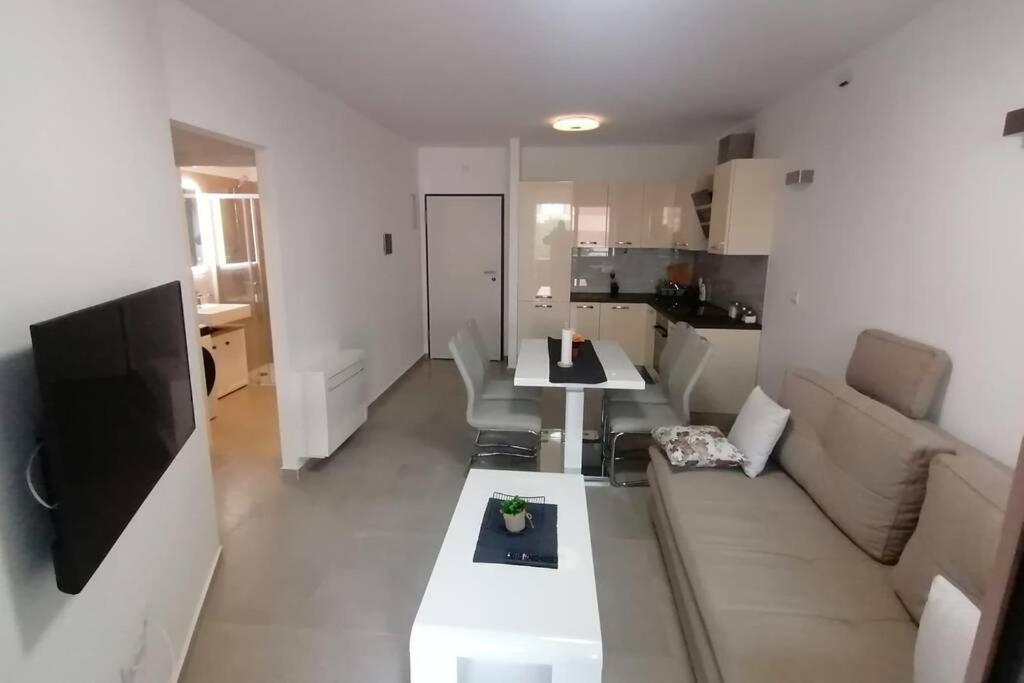 Flat Peraic Appartement *